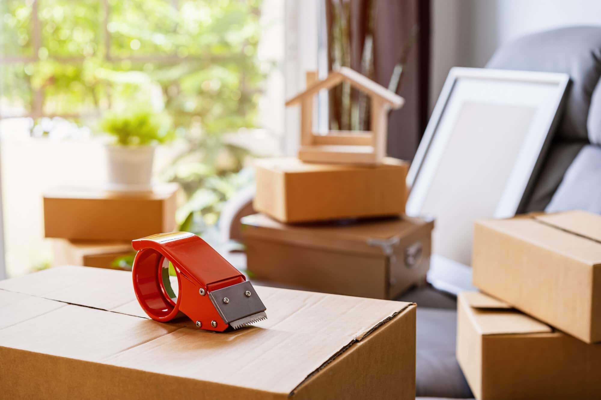 Movin’ and Groovin’: A Guide to Choosing a Moving Company